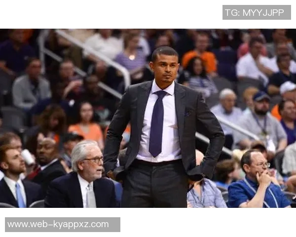 太阳主帅盛赞阿门表现出色突破能力与速度在联盟中独树一帜 太阳主帅盛赞阿门表现出色突破能力与速度在联盟中独树一帜