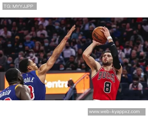 斯波分享球队和谐氛围:欣赏彼此的同时享受竞争带来的乐趣 斯波分享球队和谐氛围:欣赏彼此的同时享受竞争带来的乐趣