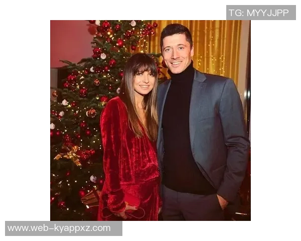 穆勒携家人共度假期现场观赛拜仁男篮圣诞前夕盛况 穆勒携家人共度假期现场观赛拜仁男篮圣诞前夕盛况